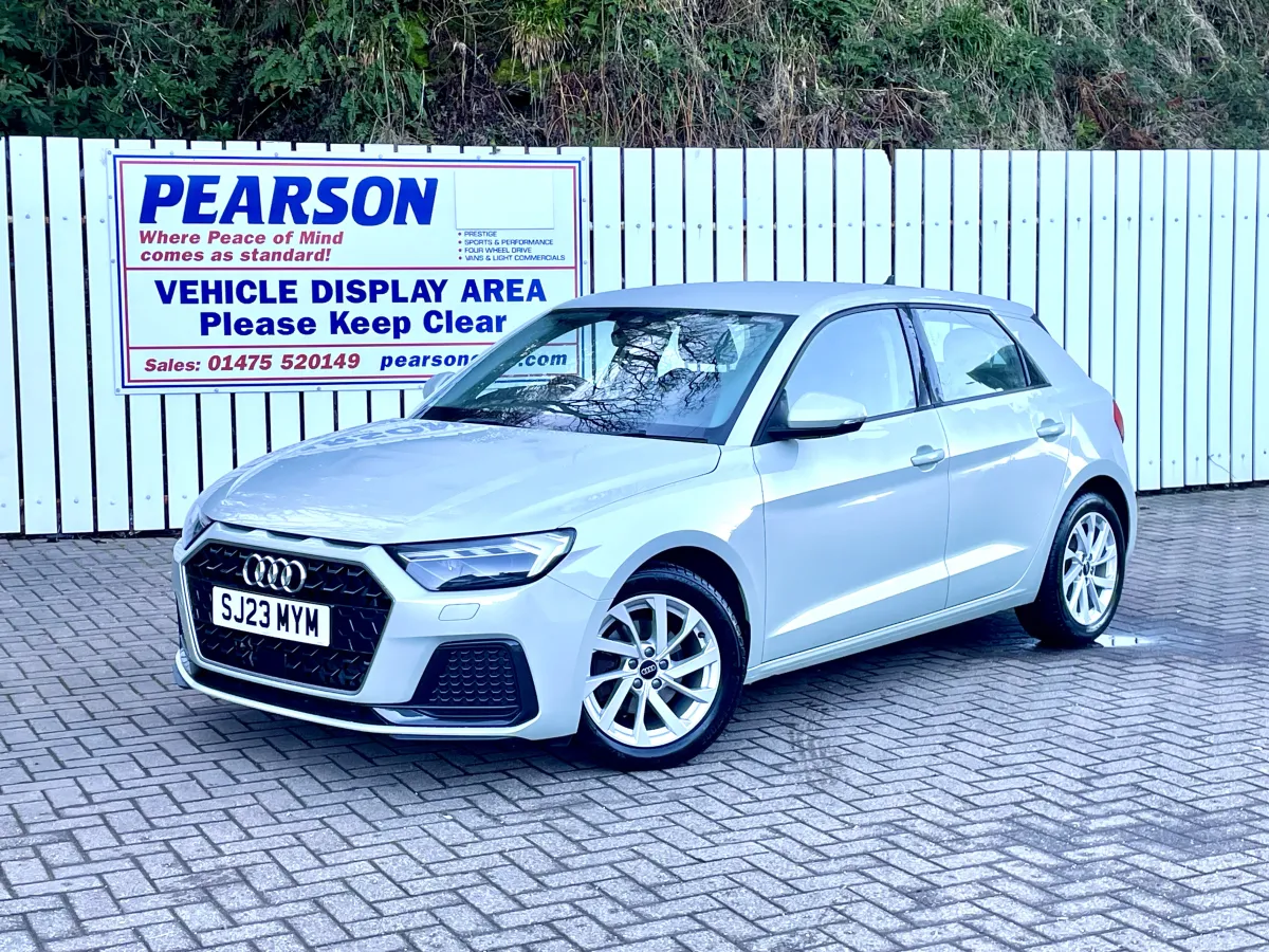 Audi A1 (1.0) 30 TFSi Sport .